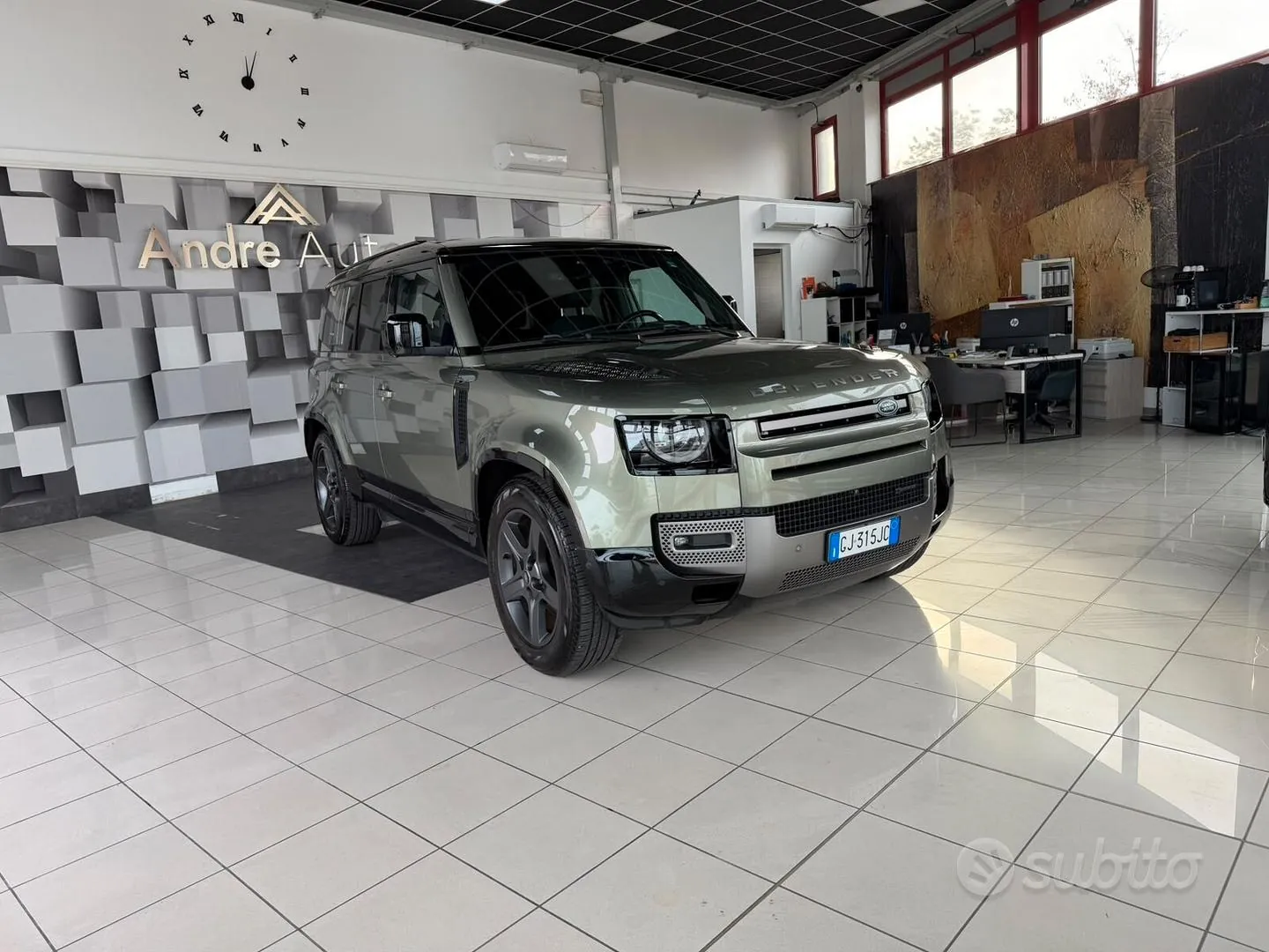 Land Rover Defender