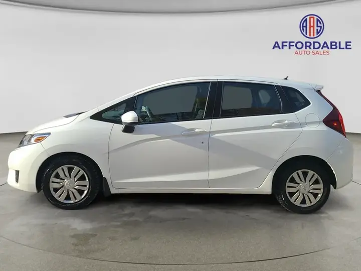 Honda Fit 2017 photo 2