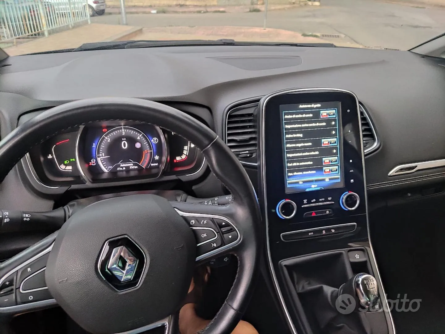 Renault Scenic 2017 photo 3