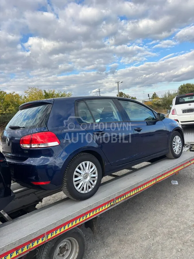 Volkswagen Golf 2009 photo 3