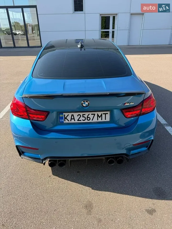 BMW M4 2015 photo 4