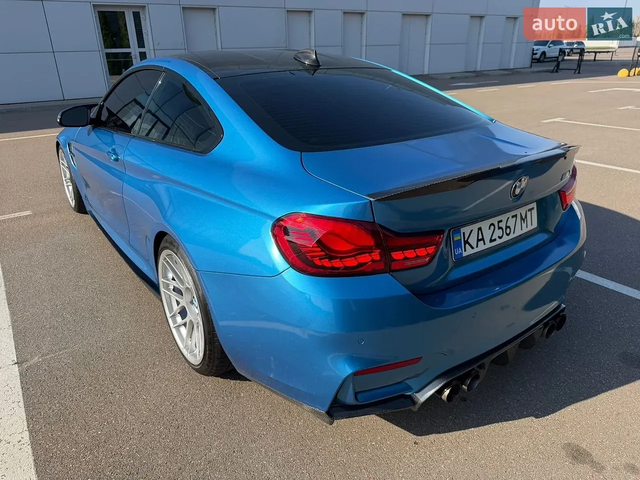 BMW M4 2015 photo 3