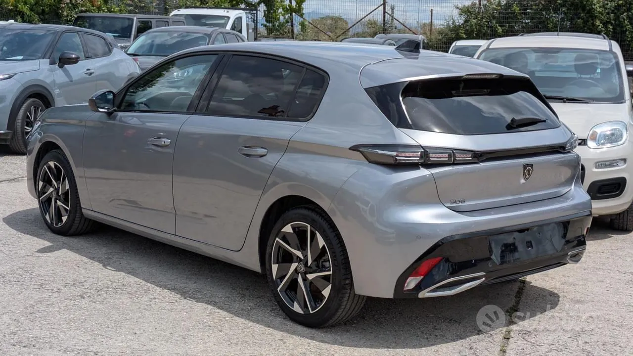Peugeot 308 2024 photo 3