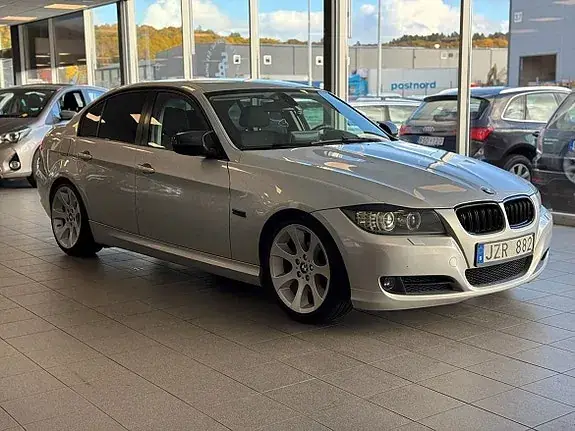 BMW 320I