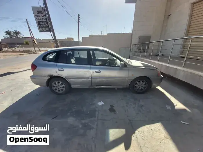 Kia Rio 2002 photo 2