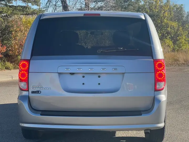 Dodge Grand Caravan 2017 photo 3