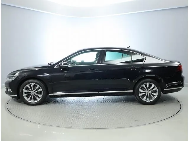 Volkswagen Passat 2016 photo 2
