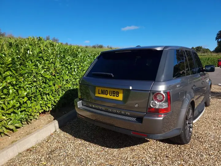 Land Rover Range Rover Sport 2010 photo 4