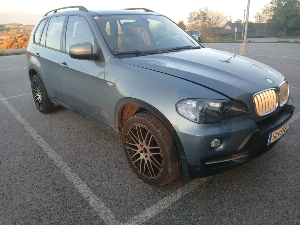 BMW X5 2007 photo 2