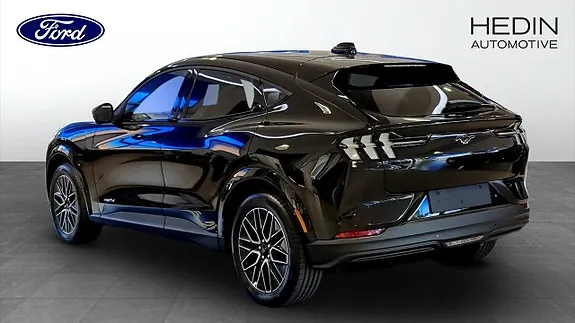 Ford Mustang Mach-E 2026 photo 2
