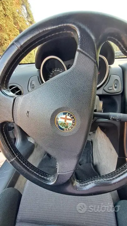 Alfa Romeo Gtv 1998 photo 4