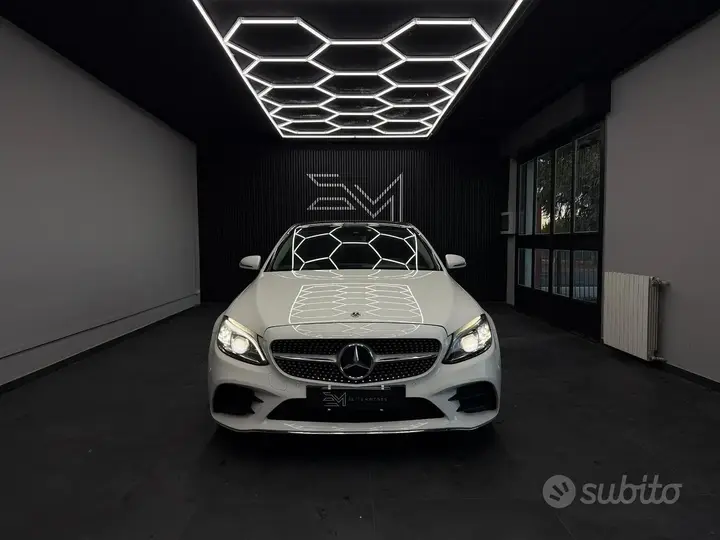 Mercedes-Benz C-Class 2019 photo 2