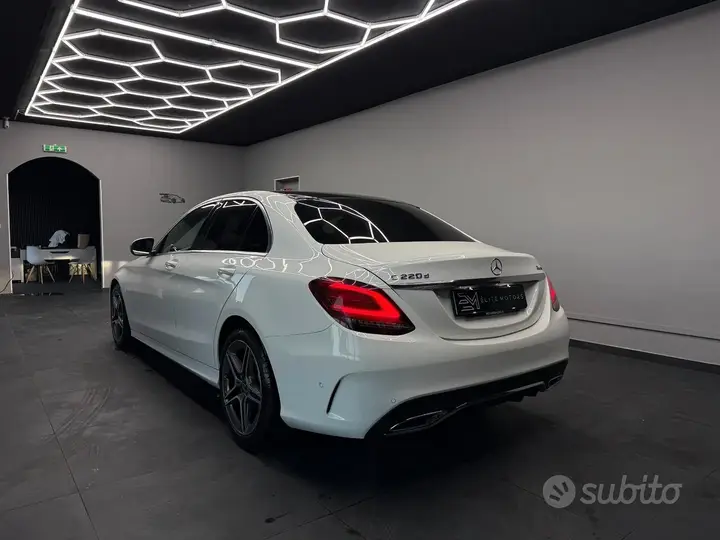 Mercedes-Benz C-Class 2019 photo 4