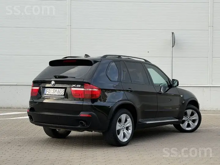 BMW X5 2008 photo 2