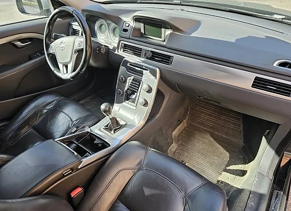 Volvo V70 2013 photo 4