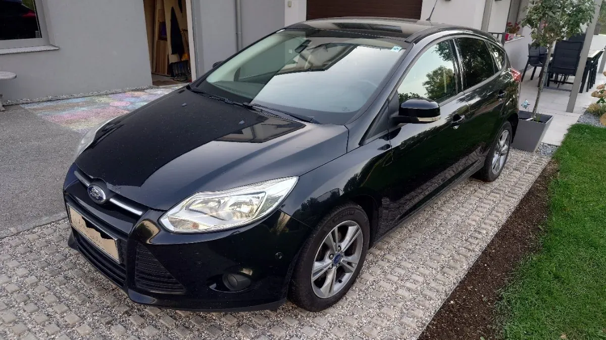 Ford Focus 2013 photo 2