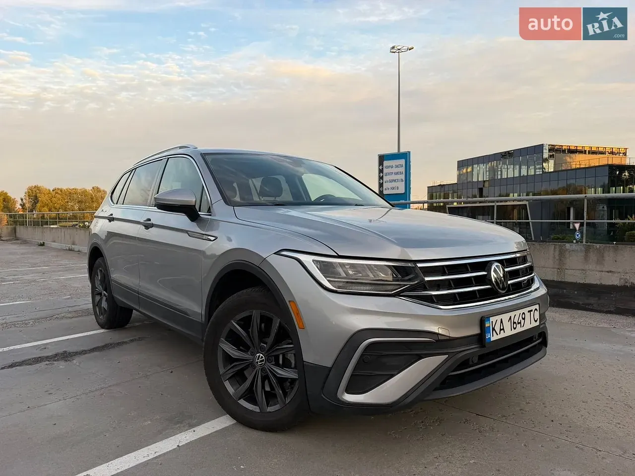 Volkswagen Tiguan 2022 photo 2