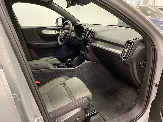 Volvo Xc40 2025 photo 4