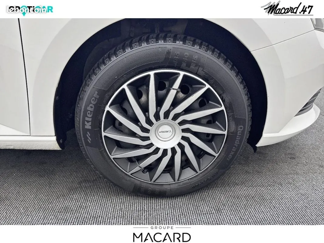 Skoda Fabia 2016 photo 5