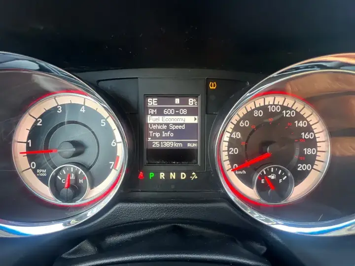 Dodge Grand Caravan 2017 photo 2