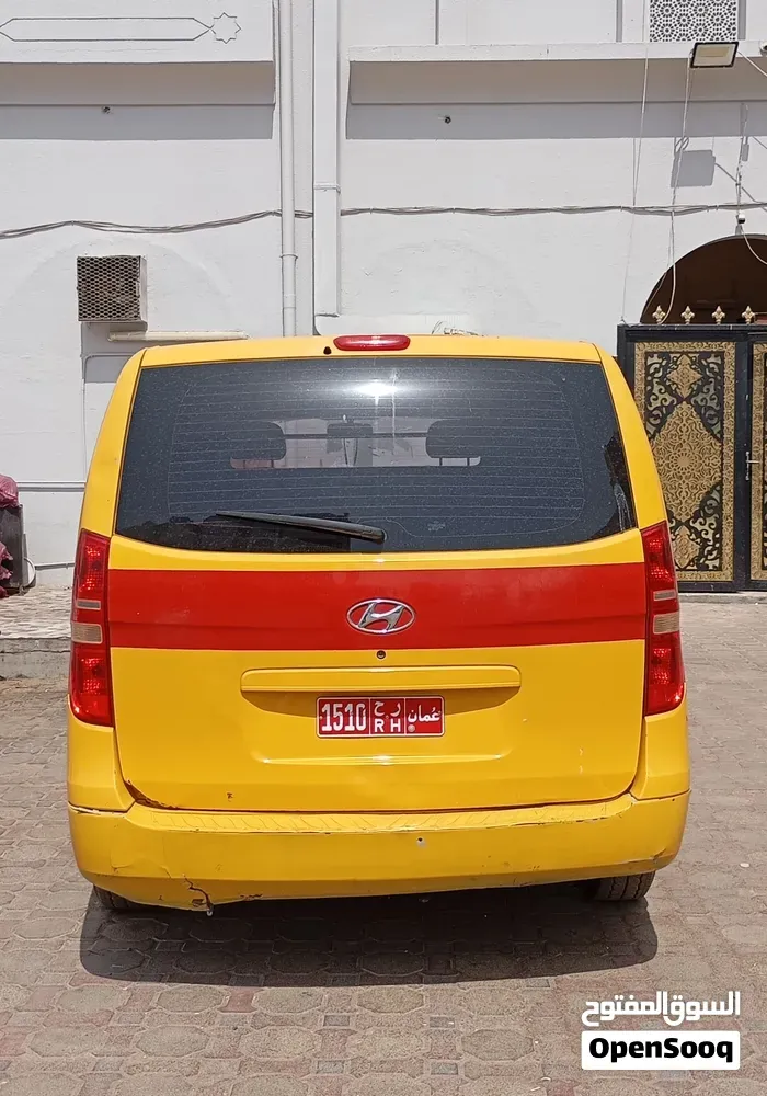 Hyundai H1 2013 photo 3