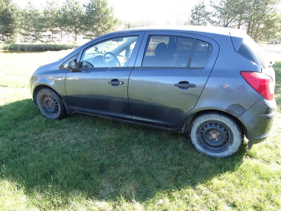 Opel Corsa 2009 photo 2