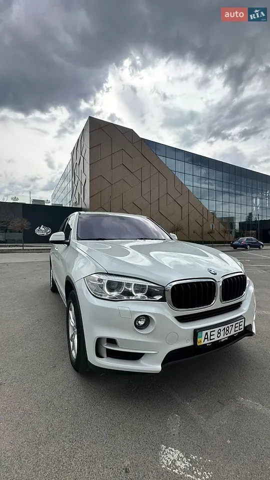 BMW X5 2015 photo 5