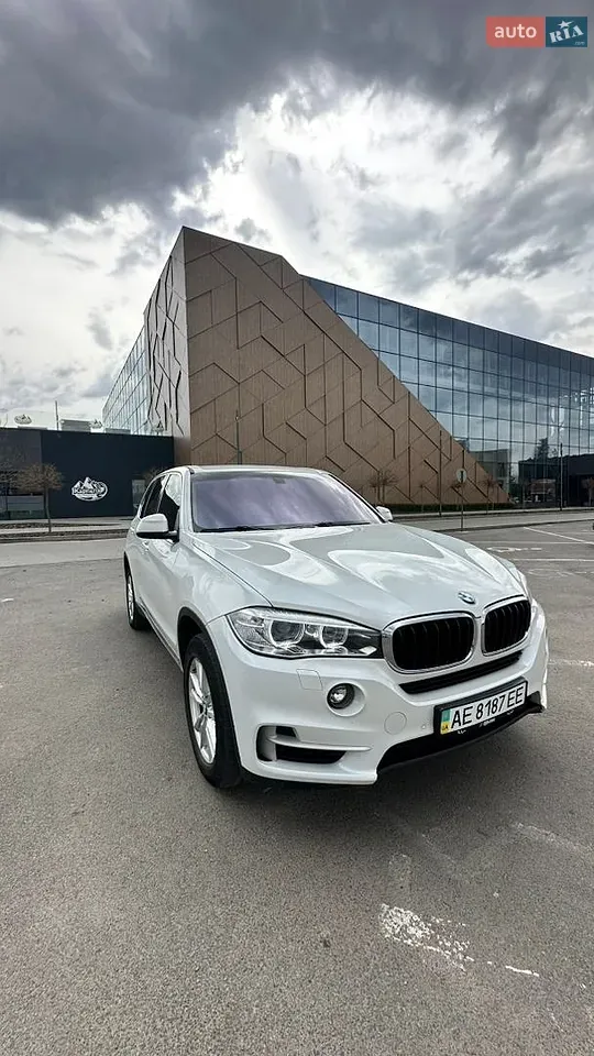 BMW X5 2015 photo 4