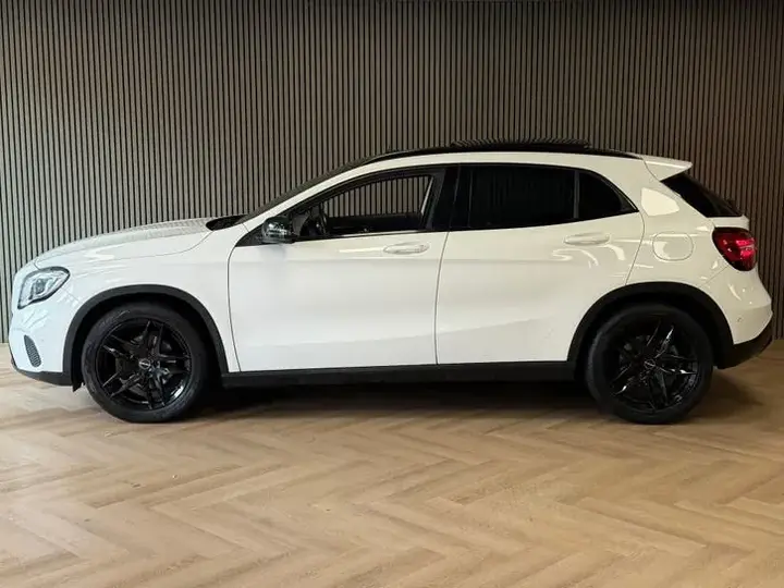 Mercedes-Benz Gla 2018 photo 4