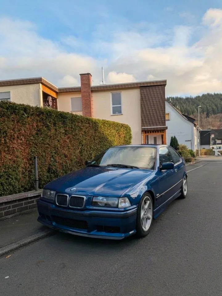 BMW 323Ti