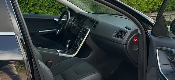 Volvo S60 2011 photo 5