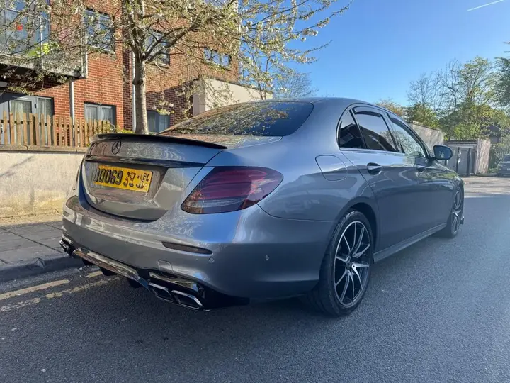 Mercedes-Benz E-Class 2019 photo 4