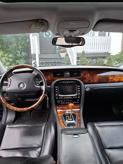Jaguar Xj6 2004 photo 2