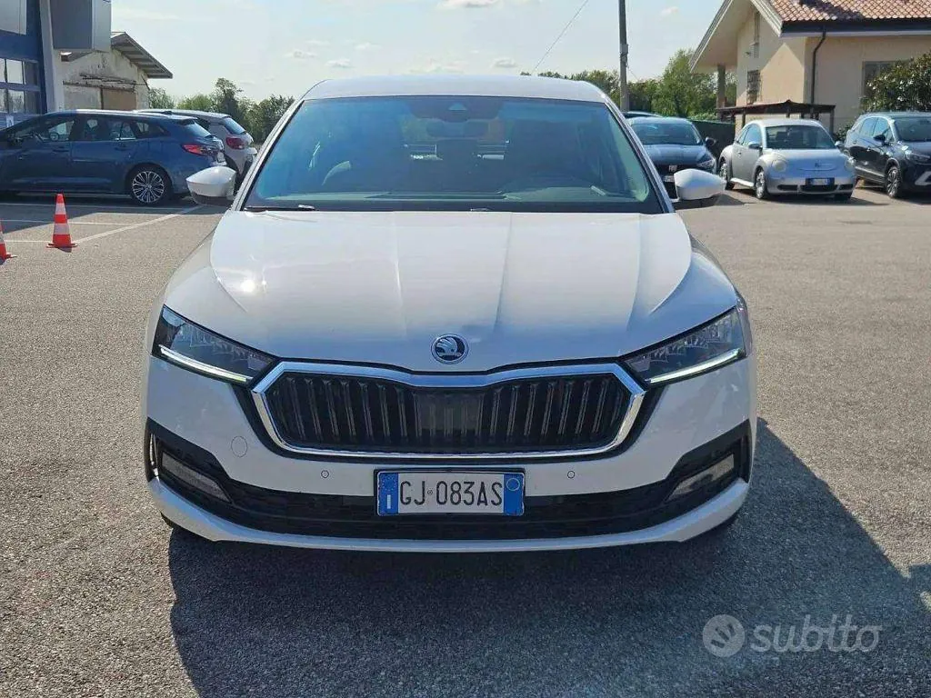 Skoda Octavia 2022 photo 2