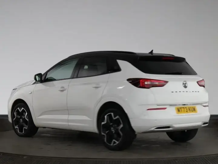 Vauxhall Grandland 2023 photo 3