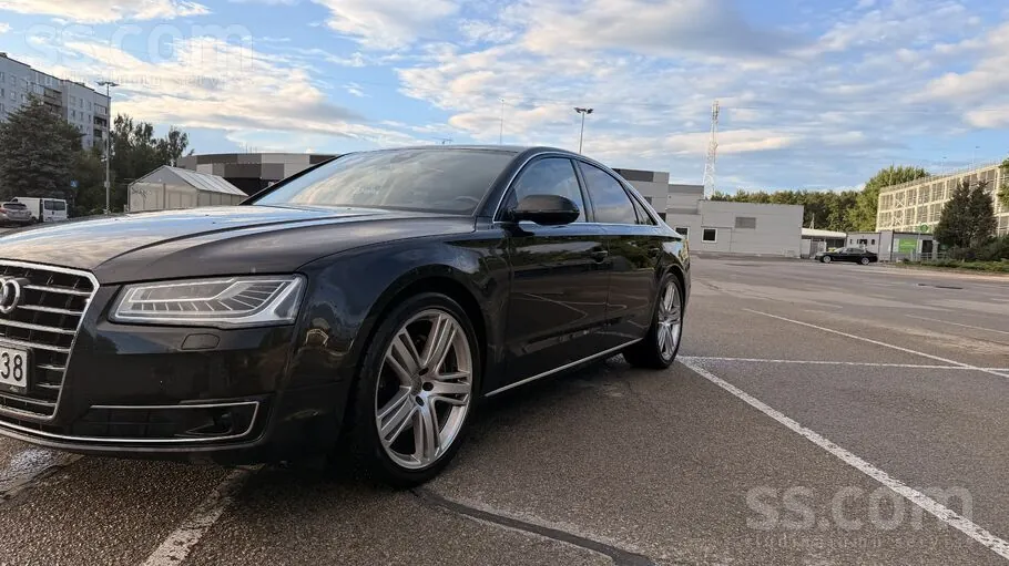 Audi A8