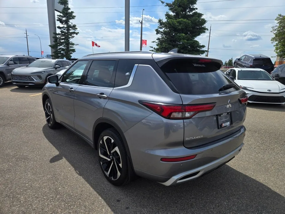Mitsubishi Outlander 2023 photo 5