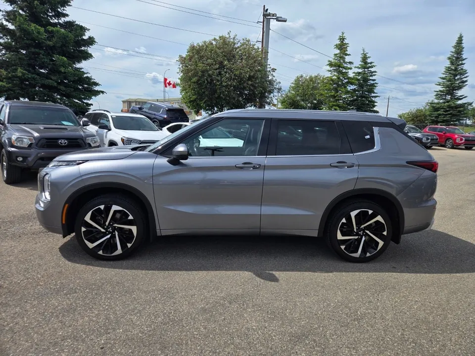 Mitsubishi Outlander 2023 photo 4