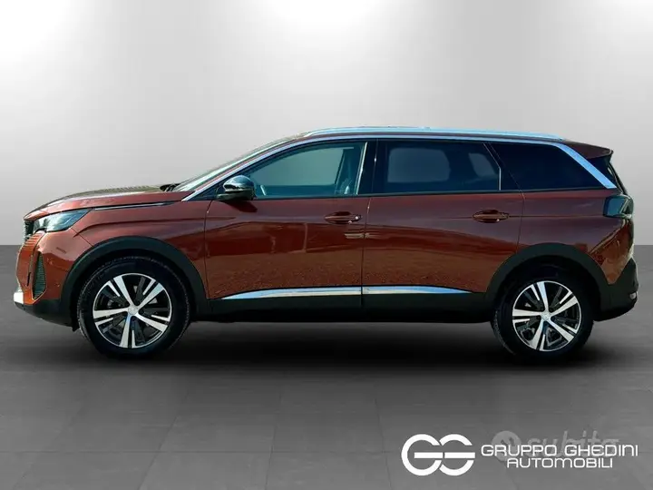 Peugeot 5008 2022 photo 2