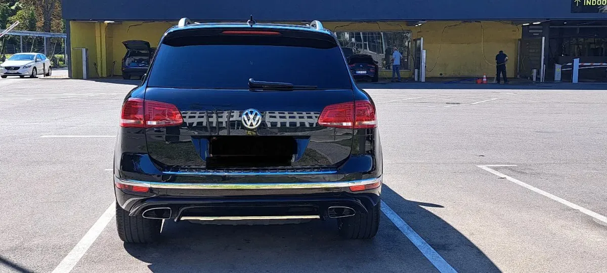 Volkswagen Touareg 2015 photo 3