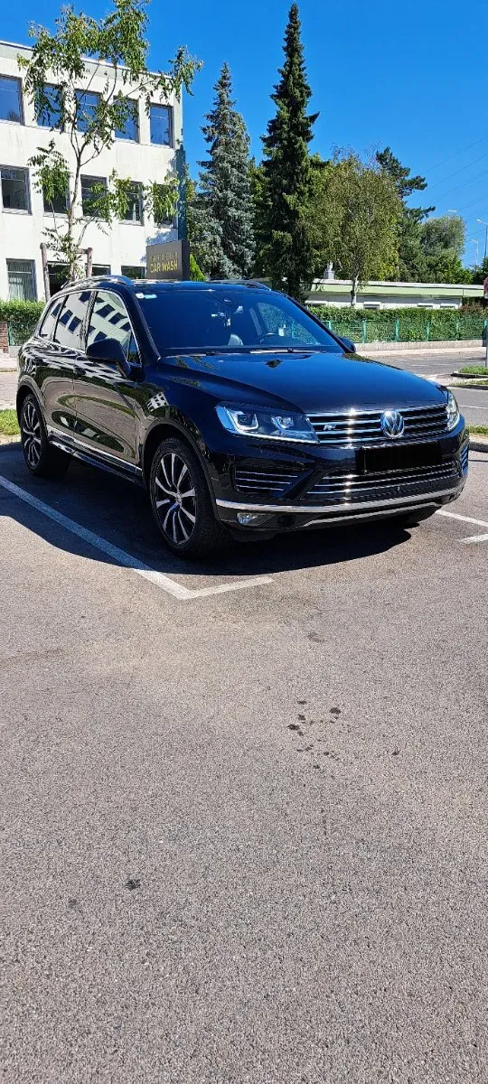Volkswagen Touareg 2015 photo 2