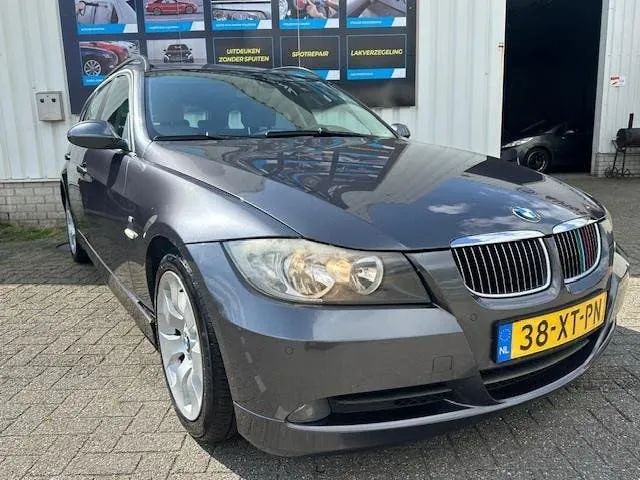BMW 3 Series 2007 photo 2