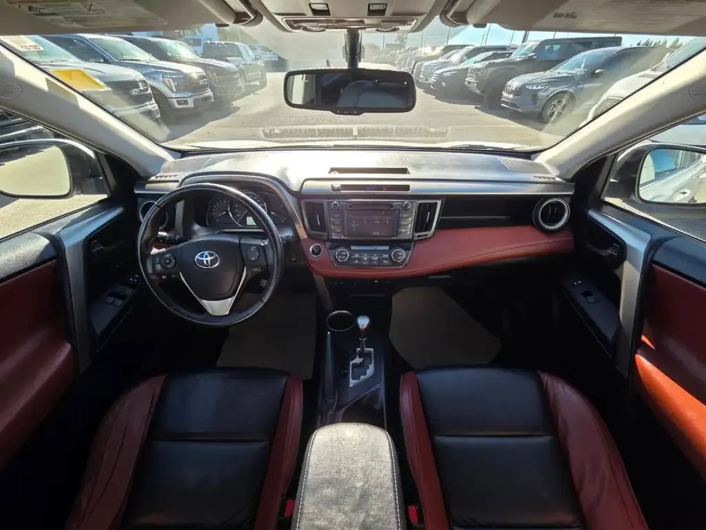 Toyota Rav4 2015 photo 2