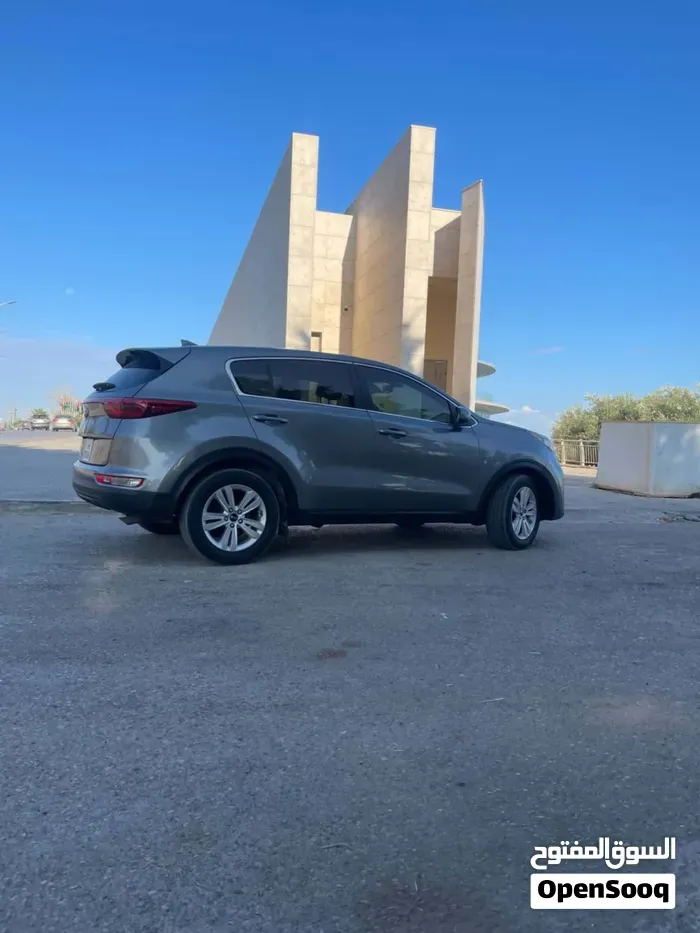 Kia Sportage 2018 photo 2