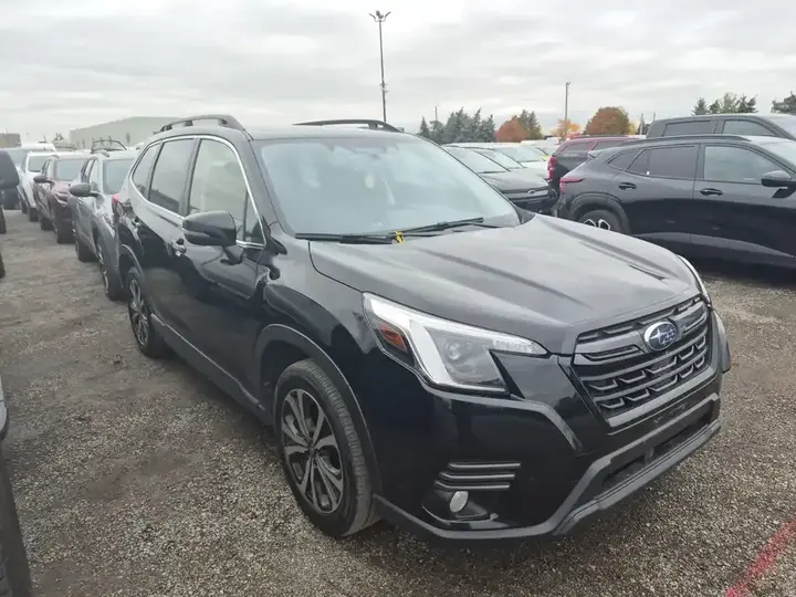 Subaru Forester 2023 photo 3