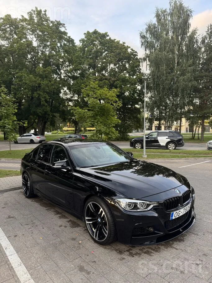 BMW 335I