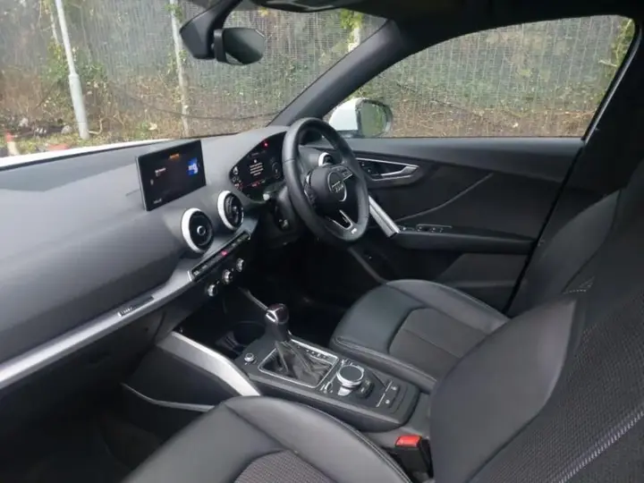 Audi Q2 2023 photo 5