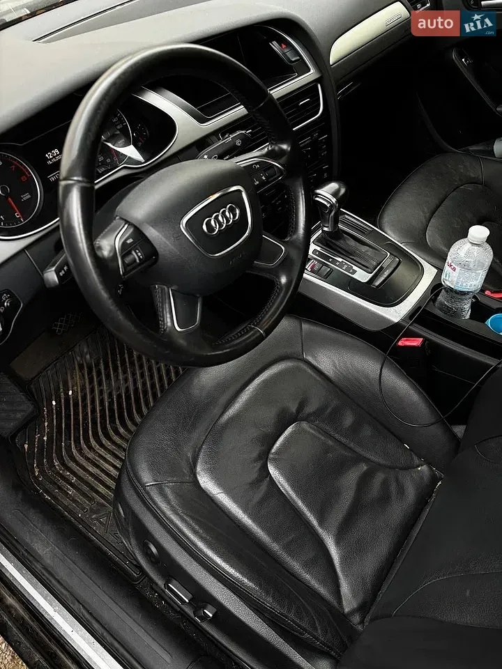 Audi A4 2012 photo 5