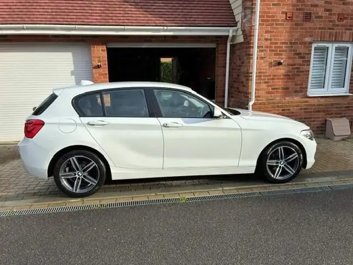 BMW 1 Series 2019 photo 4