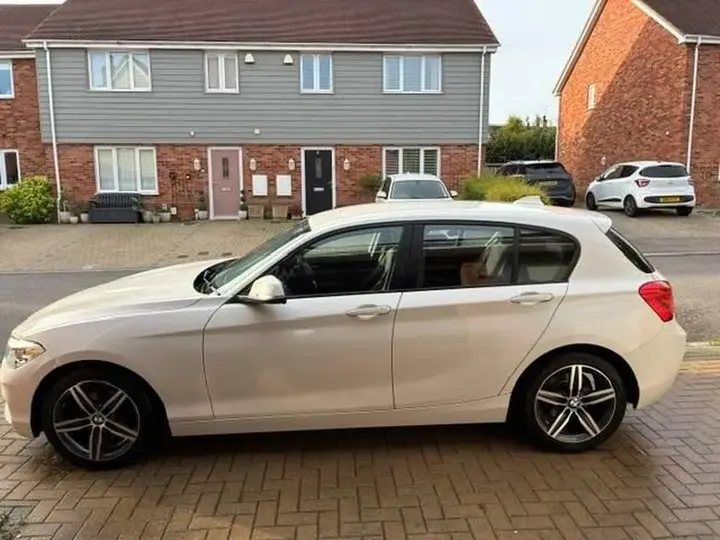 BMW 1 Series 2019 photo 5